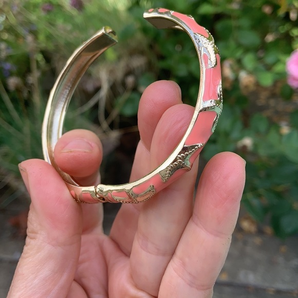 Jiu Long Xing Hinged bangles - Picture 4 of 4